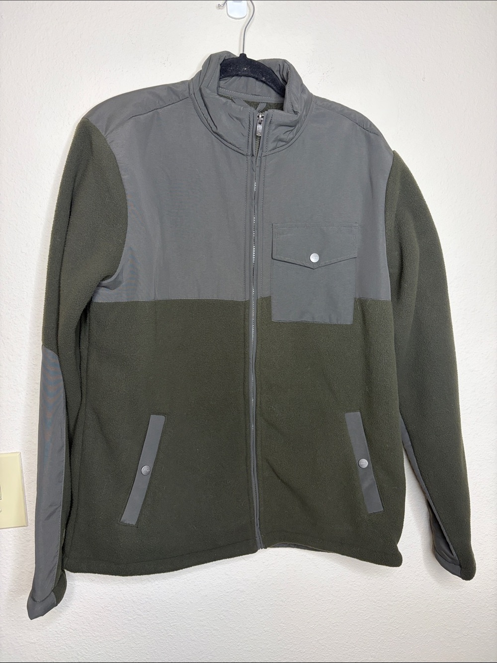 Vuori | Men’s Morrow Sherpa Fleece Zip-Up Jacket in Dark Oregano Size XL NWT - Picture 2 of 7
